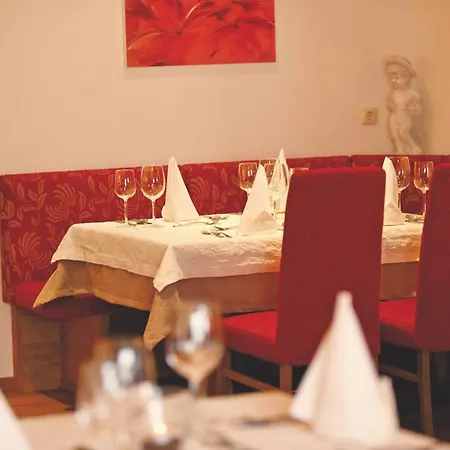 Hotel Alpenroyal 4*